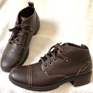 Brown Eastland “Overdrive” Lace Up Oxford Comfort Ankle Boots Womn’s Size 11